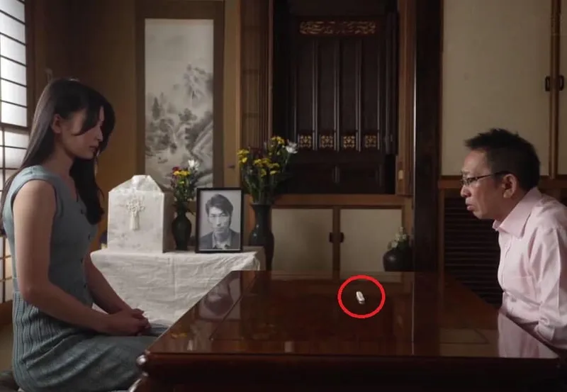 Một ngày sau tang lễ ông chồng, bạn gái của con trai đã bị bố gã chồng ép xxx không bao đến mang thai